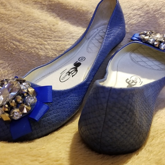 GC Shoes - Blue Gemstone Flats - Picture 5 of 5